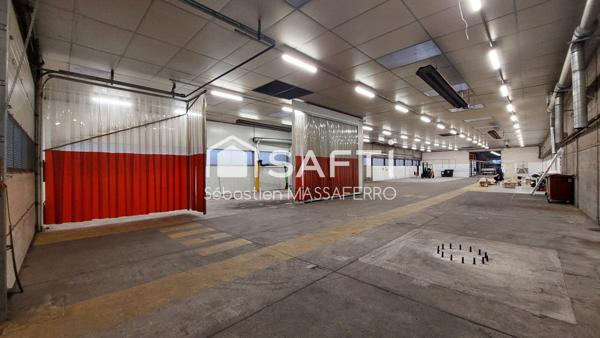 Local industriel avec stockage, atelier et bureaux