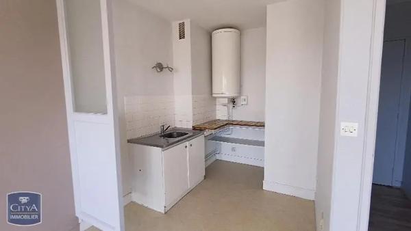 Appartement à louer 1 pièce 27.76m² Orléans (45000)