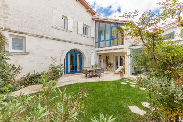 Maison Saint Laurent D Aigouze 7 pièce(s) 233 m2