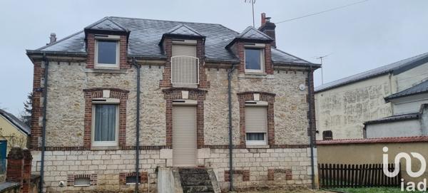 Maison traditionnelle 5 pièces de 120 m² à Châlette-sur-Loing (45120)