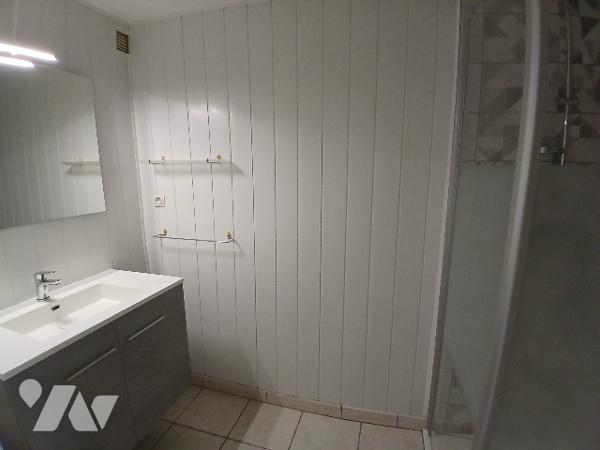 Maison à vendre de plain-pied à SAINT-AUBIN-LE-CLOUD (79450)