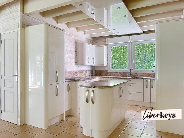 Maison scandinave au cœur des bois – 175 m² à 1h de Paris - Pullay