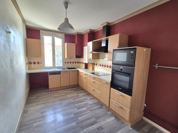 Appartement T4 parking Alès (30100)