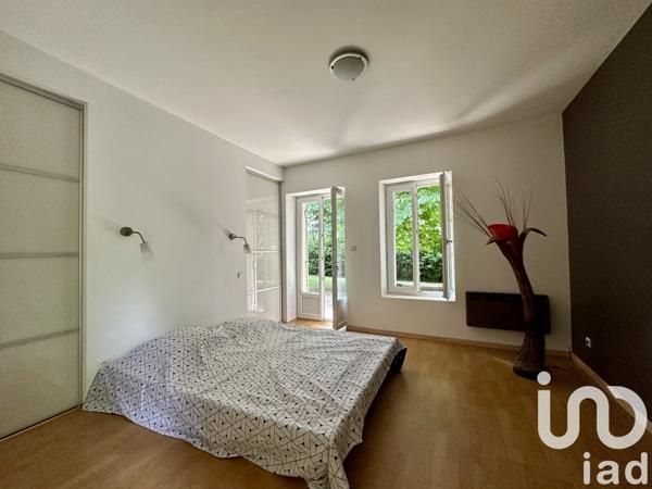 Maison 8 pièces de 240 m² à Tonneins (47400)