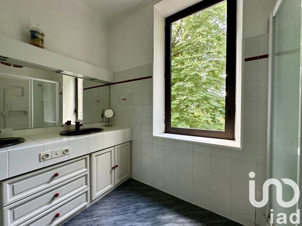 Maison 8 pièces de 240 m² à Tonneins (47400)