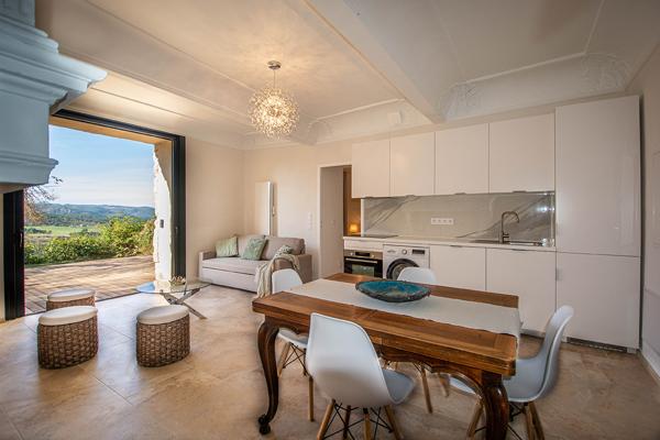 Appartement T2avec Loggia ,terrasse et jardin