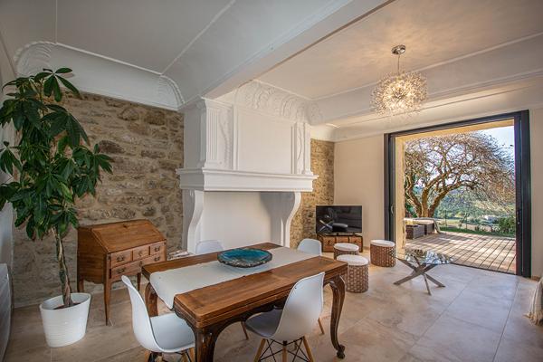 Appartement T2avec Loggia ,terrasse et jardin