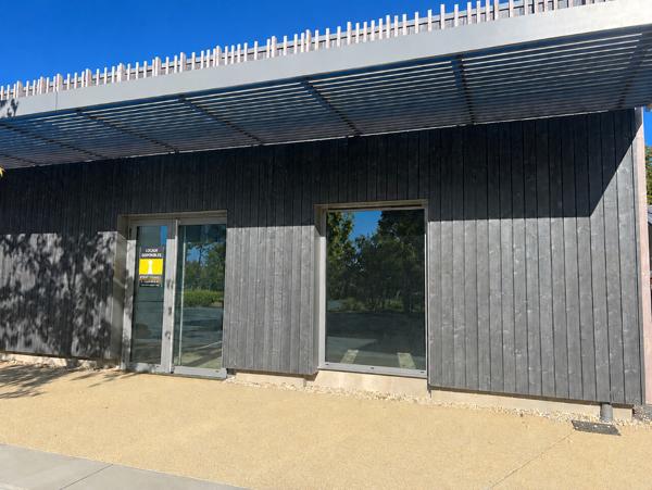 Local commercial Laval Le Bourny 120 m²