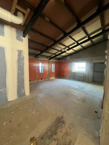 Local commercial Laval Le Bourny 120 m²