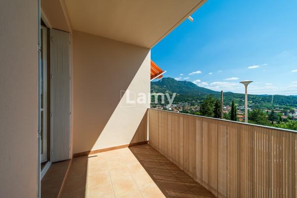 Appartement + annexe