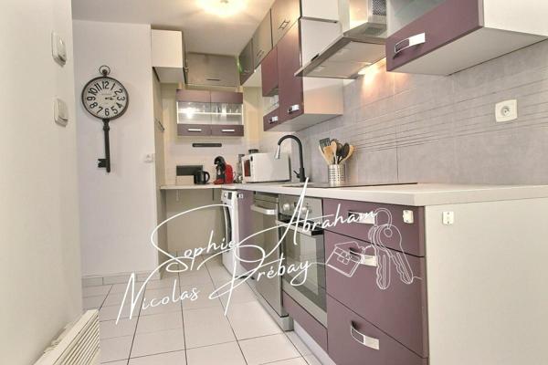 Appartement F3 avec place de parking en centre ville !