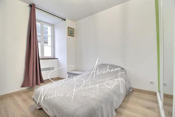 Appartement F3 avec place de parking en centre ville !