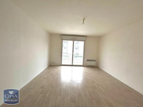 Appartement à louer 2 pièces 40.93m² Saint-Brieuc (22000)