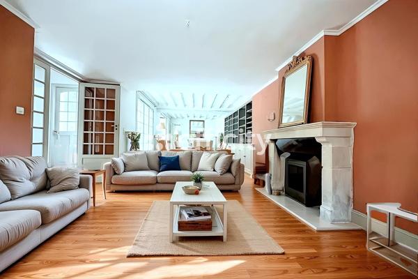 Maison
         9 pièces
        - 345 m² Bien prestige 419 000 € *