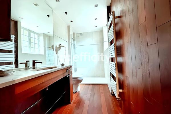 Maison
         9 pièces
        - 345 m² Bien prestige 419 000 € *