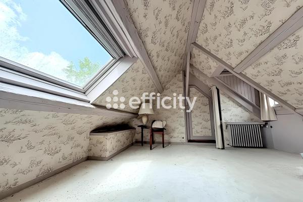Maison
         9 pièces
        - 345 m² Bien prestige 419 000 € *
