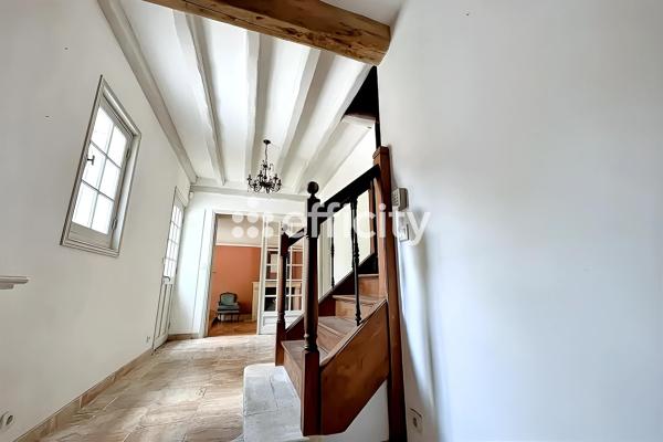 Maison
         9 pièces
        - 345 m² Bien prestige 419 000 € *