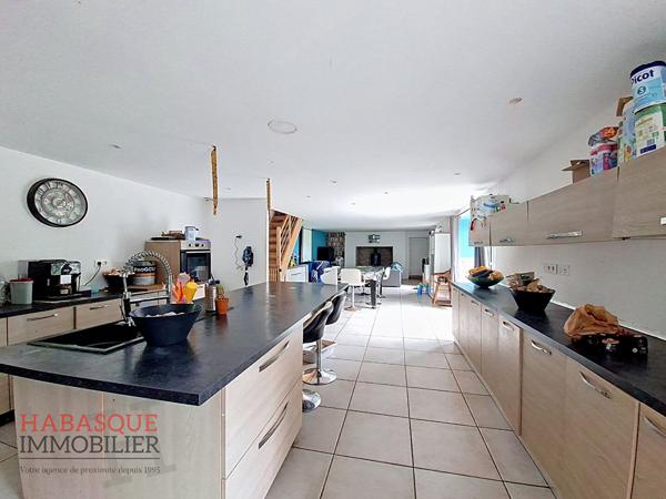 Maison Commana 5 pièce(s) 160 m2 , Commana