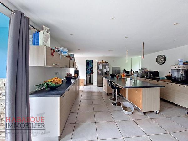 Maison Commana 5 pièce(s) 160 m2 , Commana