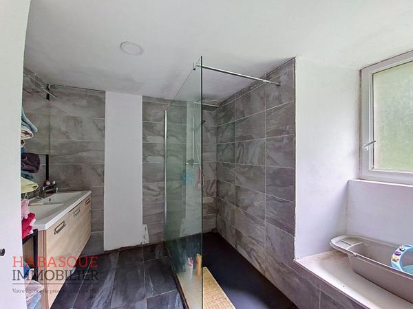 Maison Commana 5 pièce(s) 160 m2 , Commana