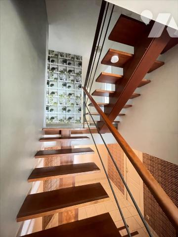 Maison 171 m² 6 pièces. Beaux volumes et emplacement idéal