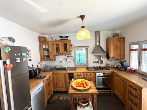 APPARTEMENT T5 CALVISSON 100 M2