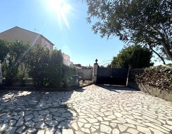 APPARTEMENT T5 CALVISSON 100 M2