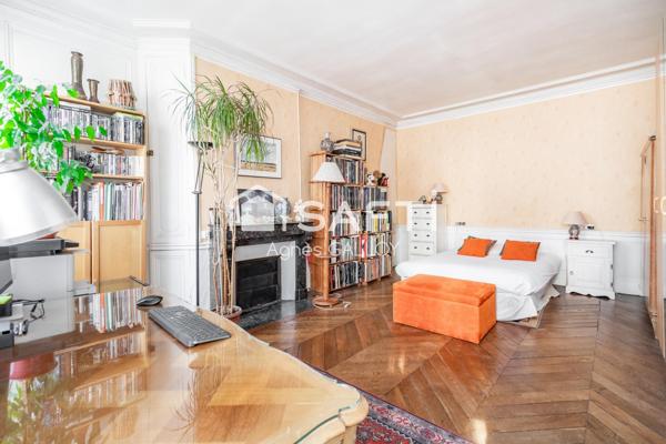 Appartement 2 pièces : charme, central et calme