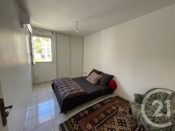Appartement F3 à vendre  3 pièces - 65 m2 ST DENIS - 974