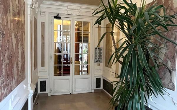 Appartement à vendre    2 pièces • 39,45 m2 Vincennes