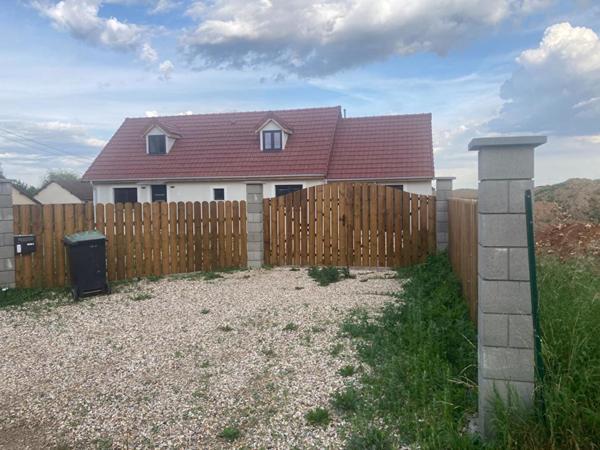 entre Gournay et Etrépagny, Maison Neuve 110 m² sur 1107 m² de terrain