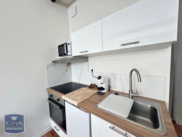 Appartement à louer 1 pièce 24.23m² Niort (79000)