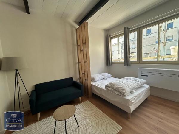Appartement à louer 1 pièce 24.23m² Niort (79000)