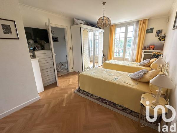 Maison à vendre 11 pièces 390 m² Saint-Maur-des-Fossés