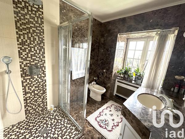 Maison à vendre 11 pièces 390 m² Saint-Maur-des-Fossés