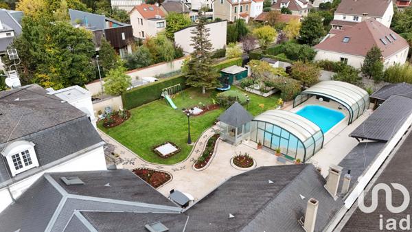 Maison à vendre 11 pièces 390 m² Saint-Maur-des-Fossés
