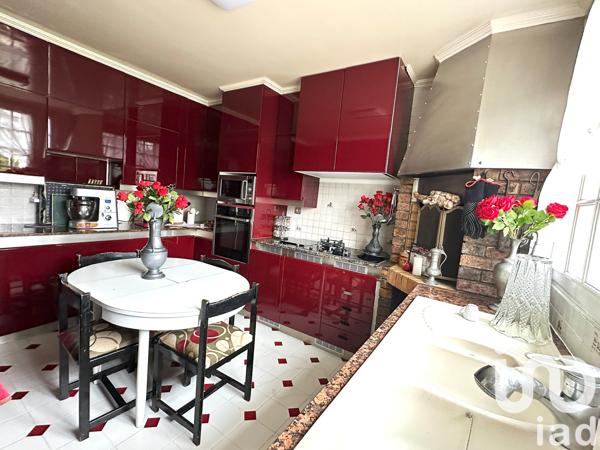 Maison à vendre 11 pièces 390 m² Saint-Maur-des-Fossés