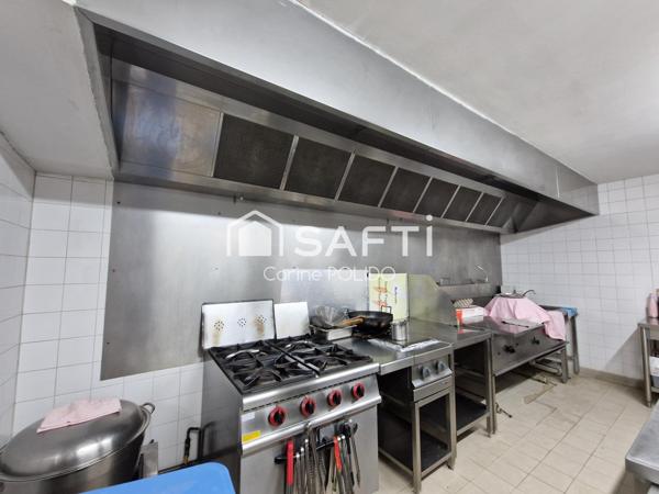 LOCAL COMMERCIAL RESTAURATION