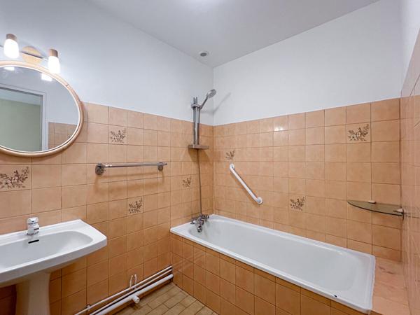 A VENDRE Maison 5 pièces à Angers - Secteur La Madeleine