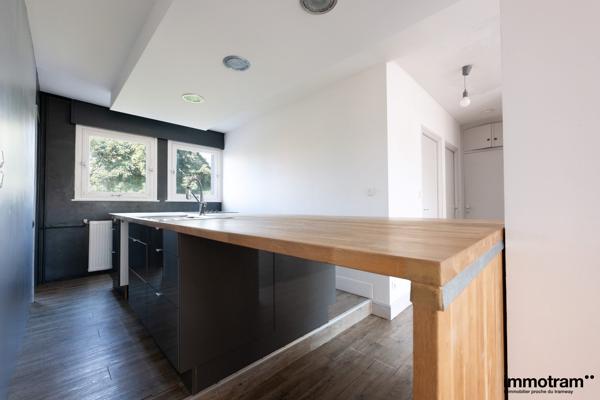 Vente Appartement 85m2 - 2 chambre(s) - Marcq en Baroeul, Croisé Laroche • Réf. VA27271