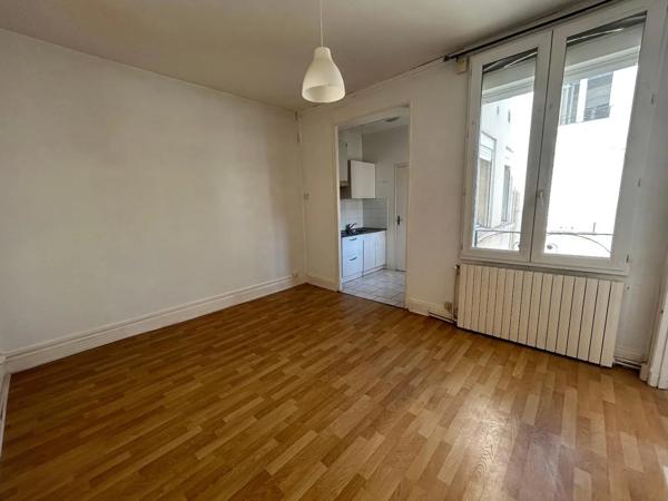 Immeuble à vendre 211m²