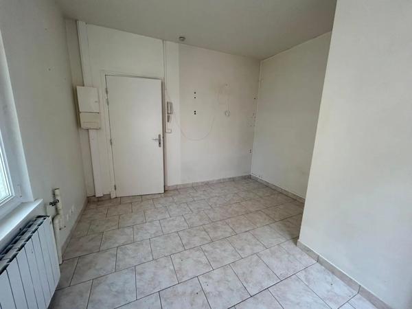 Immeuble à vendre 211m²