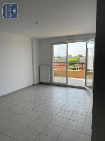 Appartement à louer 3 pièces 57.94m² Arles (13200)