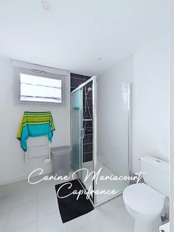 Immeuble de rapport au cœur de La Crèche (79): deux T2, deux T3 et un local commercial