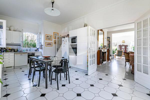 Séduisante demeure - RARE - Quartier Percy Schneider €1 240 000 ** - Ref : 83345837I