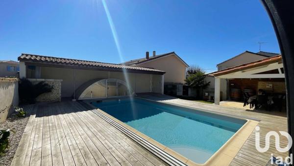 Maison 6 pièces de 153 m² à Saint-Yrieix-sur-Charente (16710)