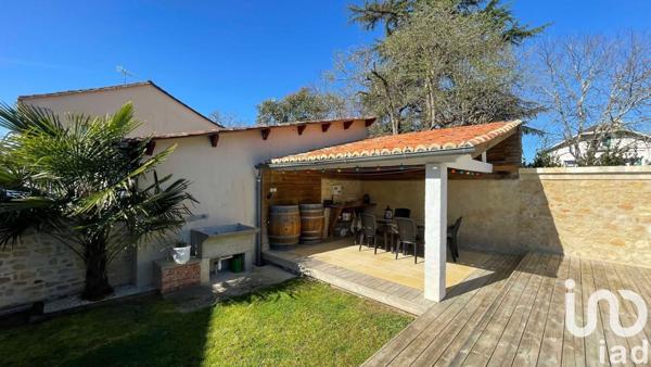 Maison 6 pièces de 153 m² à Saint-Yrieix-sur-Charente (16710)