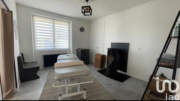 Maison 6 pièces de 153 m² à Saint-Yrieix-sur-Charente (16710)