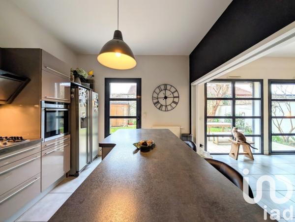 Maison à vendre 7 pièces 237 m² Le Bouscat