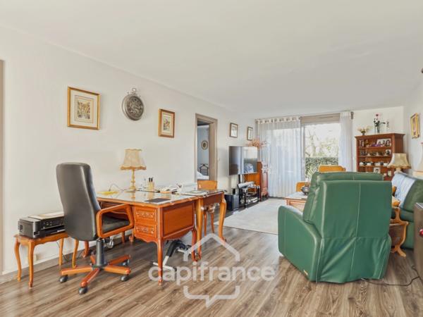 Appartement plain-pied en centre-ville, dans une résidence sécurisée